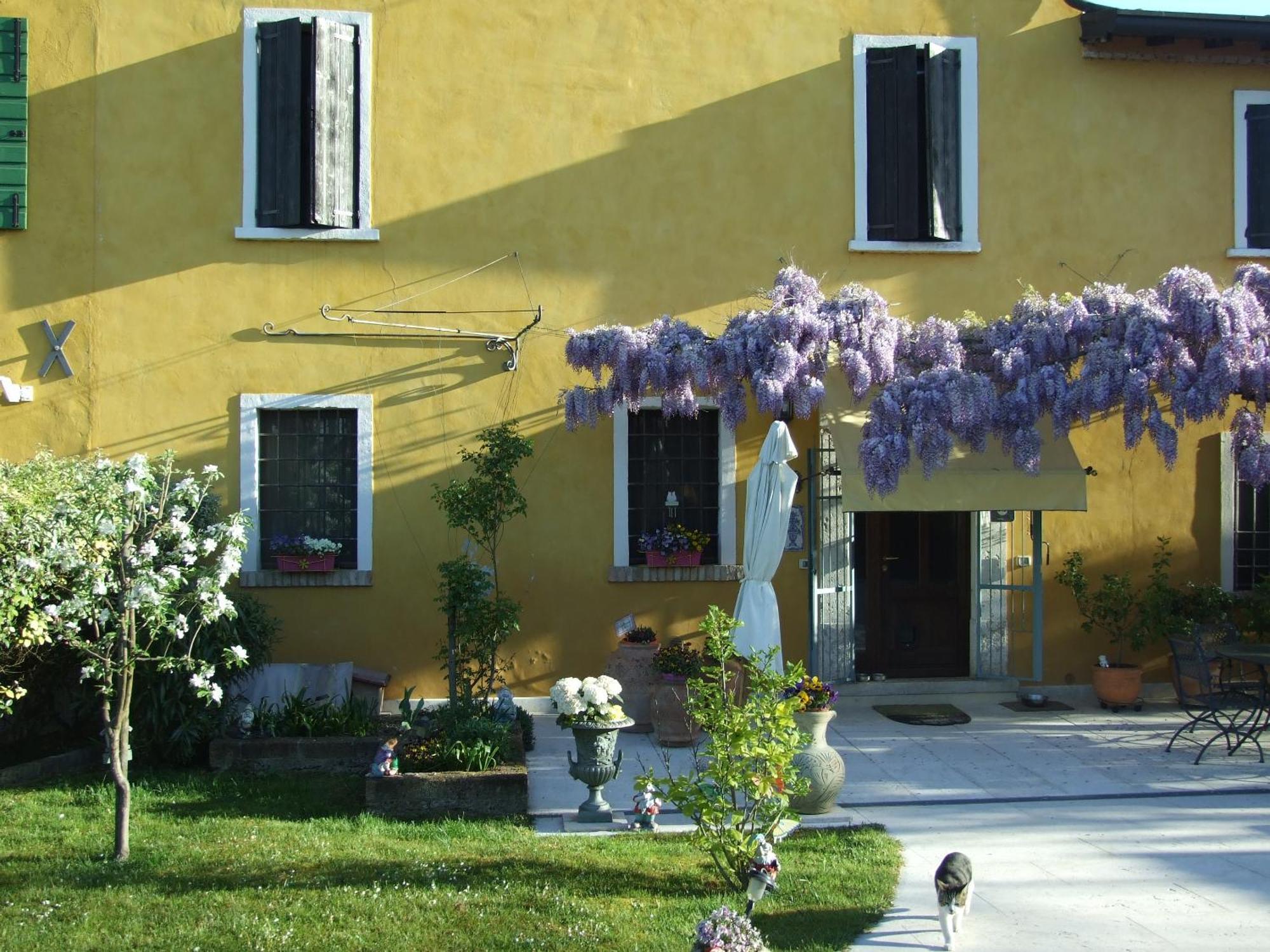 B&B Casacasina モンツァンバーノ エクステリア 写真