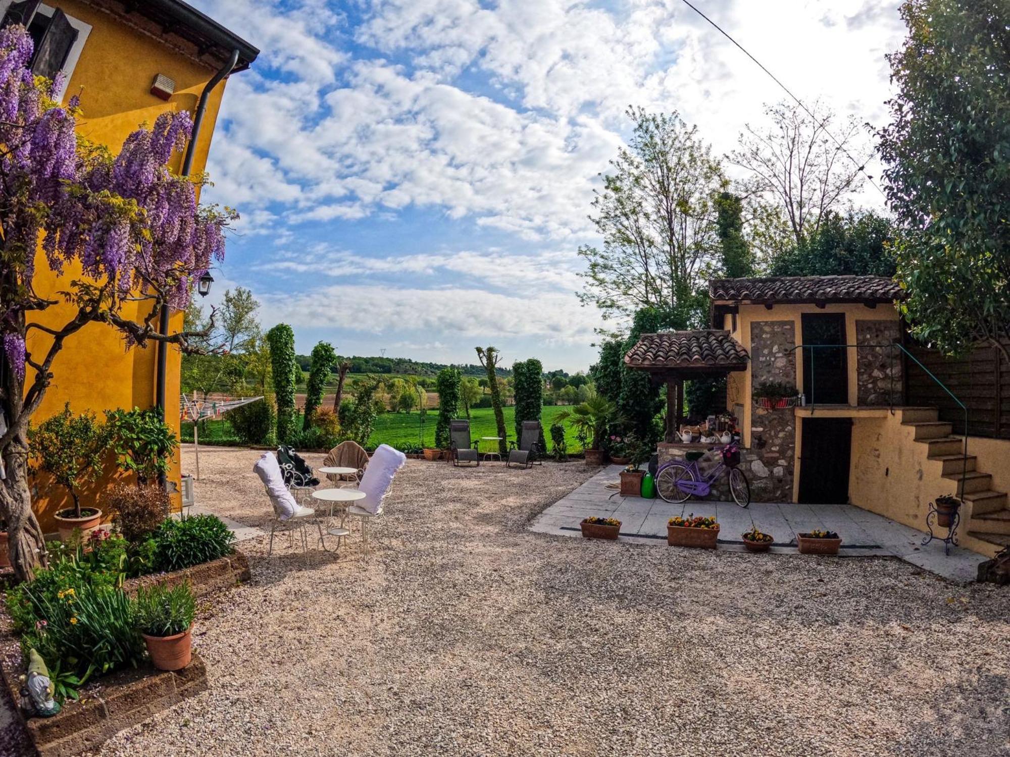B&B Casacasina モンツァンバーノ エクステリア 写真